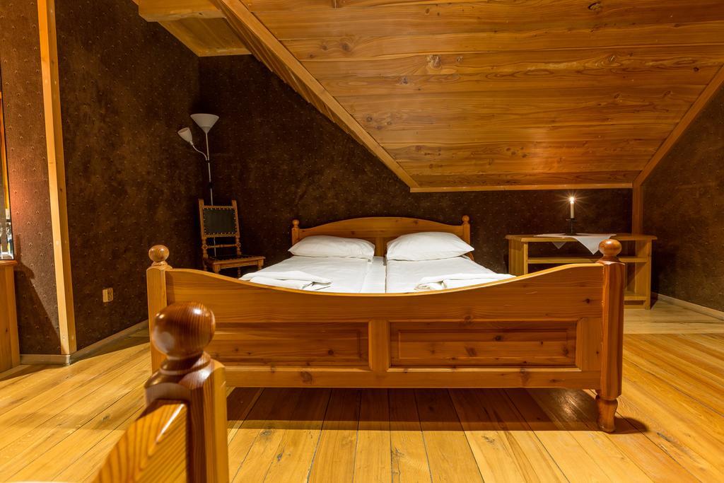 Krakowiacy I Gorale Hotel Krzyszkowice Kültér fotó